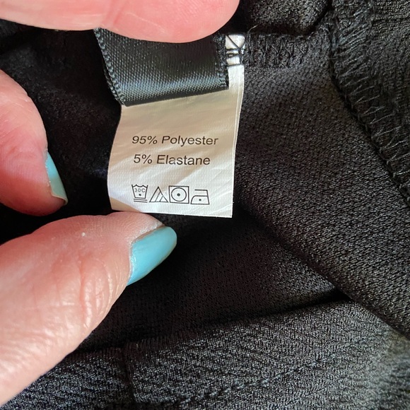 🎉2/20$ SHEIN red sequinned bow top♥️ - Picture 7 of 7